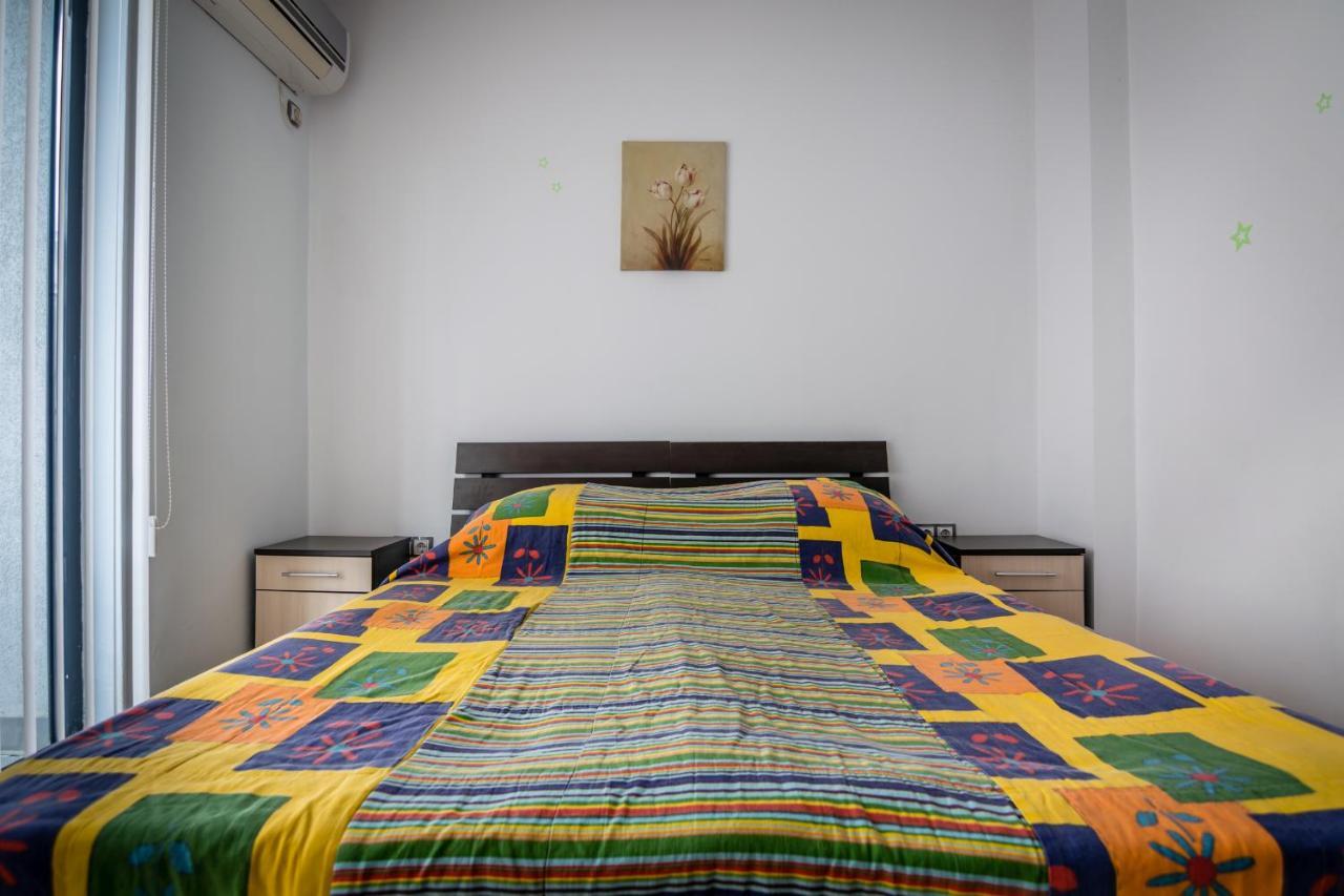 Cozy One-Bedroom Apartment In Night Breeze Burgas Luaran gambar