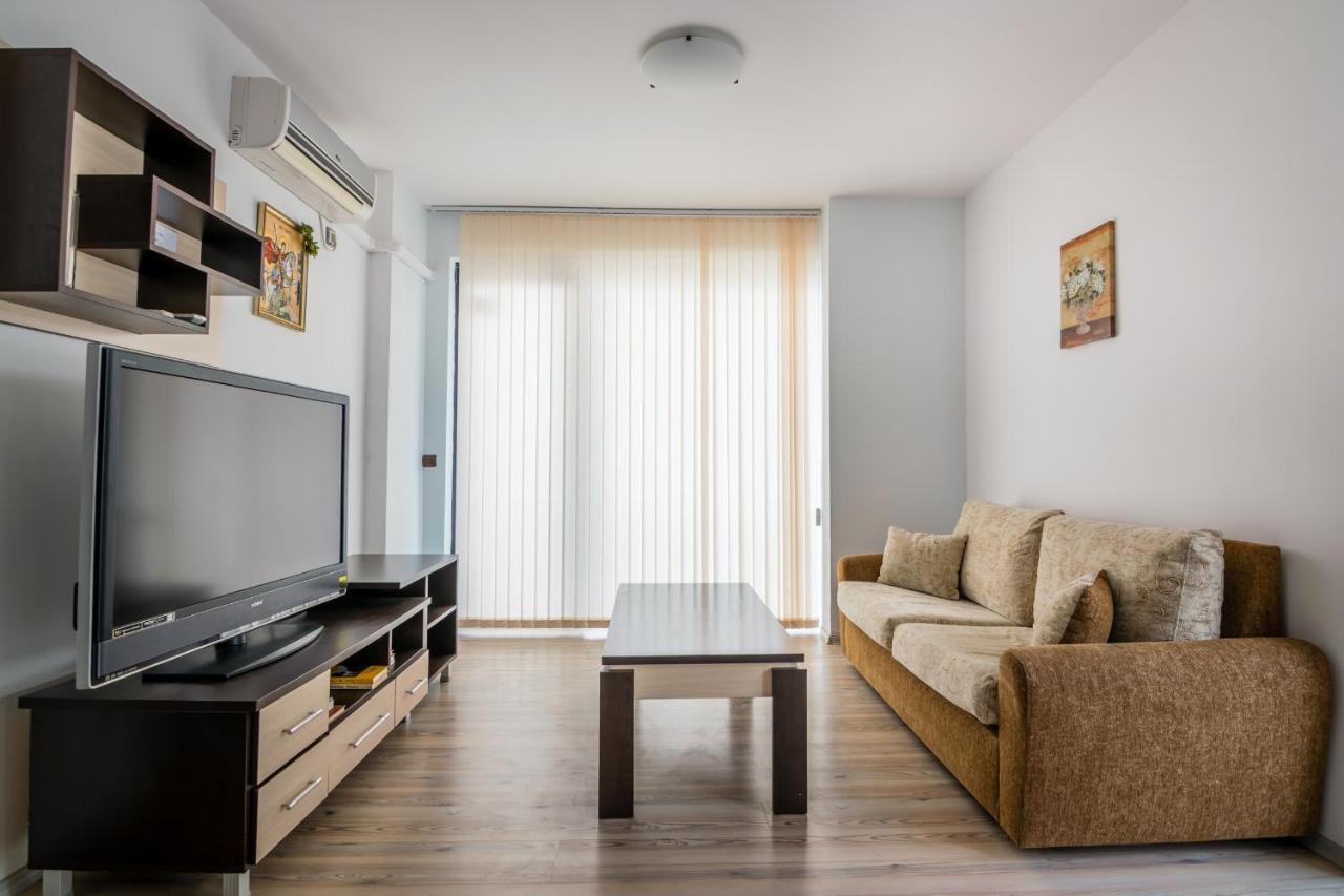 Cozy One-Bedroom Apartment In Night Breeze Burgas Luaran gambar
