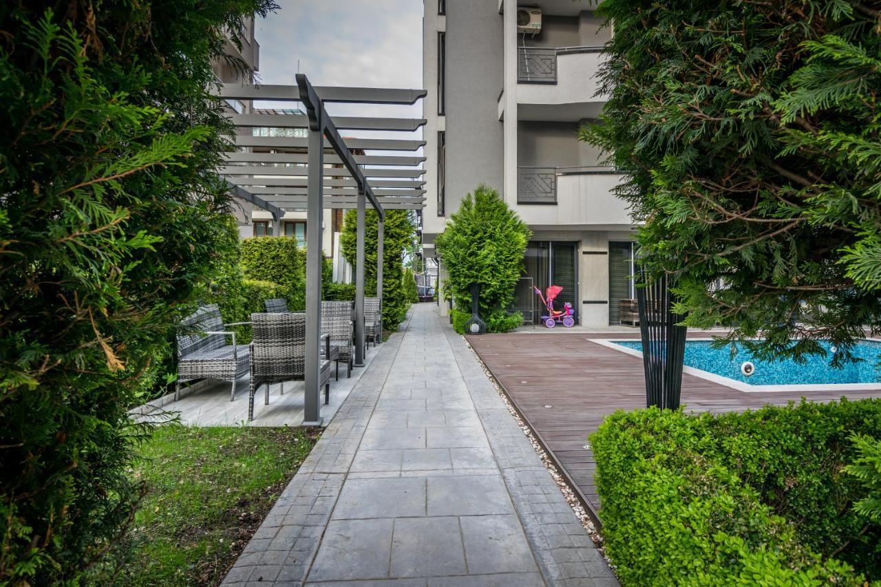 Cozy One-Bedroom Apartment In Night Breeze Burgas Luaran gambar