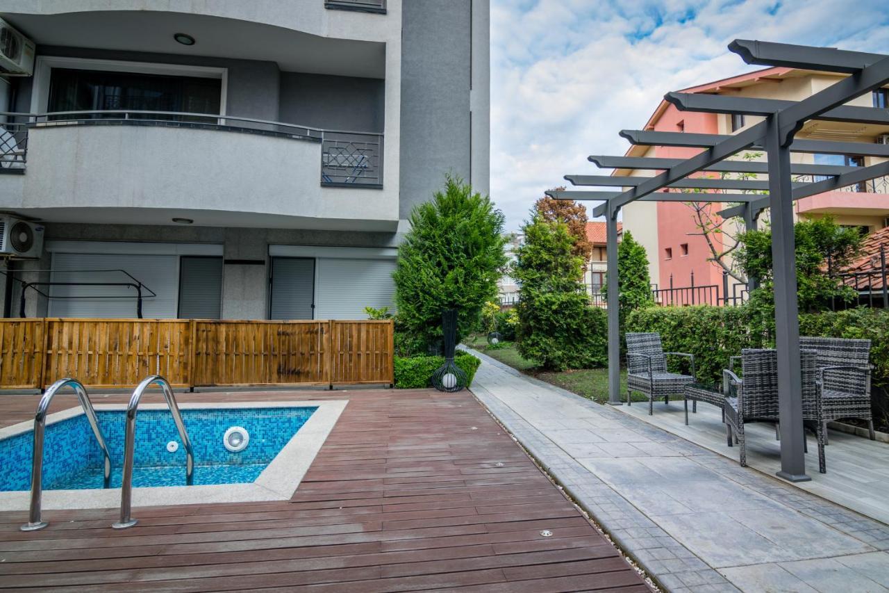 Cozy One-Bedroom Apartment In Night Breeze Burgas Luaran gambar